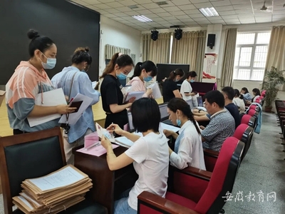 合肥市&ldquo;一站式&rdquo;義務(wù)教育招生服務(wù) 打通為群眾服務(wù)&ldquo;最后一公里&rdquo;