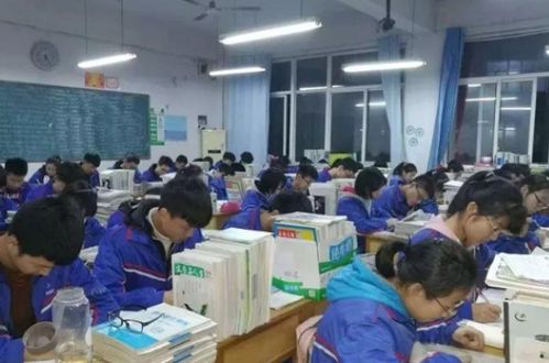 教育部通知,中小學上學時間或?qū)?延后 ,家長和學生樂開了花