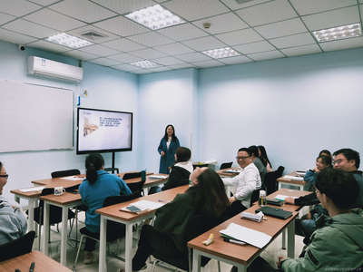 重慶英豪教育信息咨詢服務(wù)