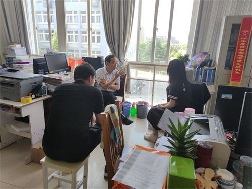 蚌埠學院文學與教育學院推進一對一就業(yè)指導幫扶工作，提升教育信息咨詢服務質量